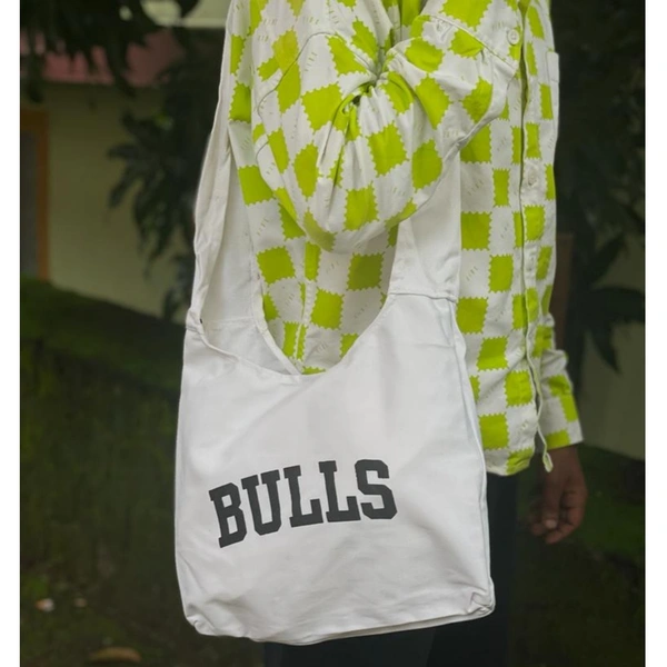 Cotton Linen Adjustable Tote Bag With Bulls Print - CBTDM2