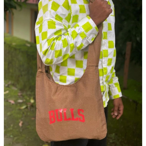 Cotton Linen Adjustable Tote Bag With Bulls Print - CBTDM3