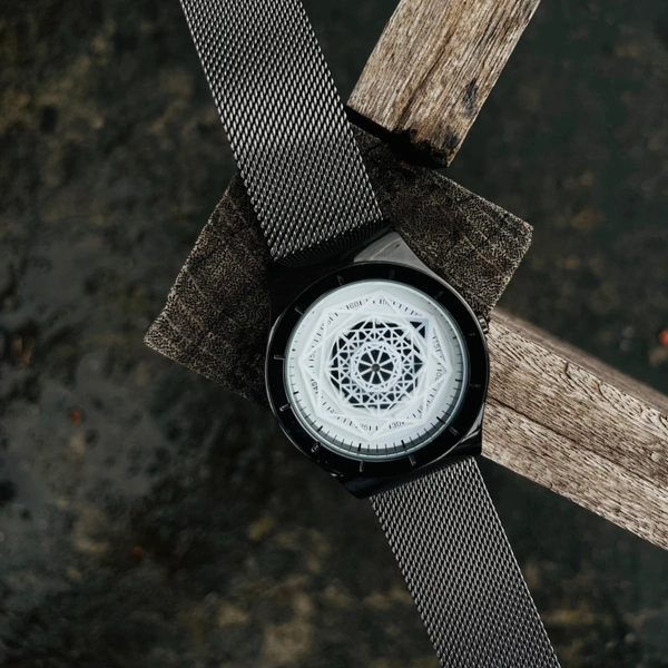 Unique Watche Men Fasion Turntable No Pointer Quartz Watch Clock Mesh Band Male Wristwatch Relogio Masculino Gift For Men