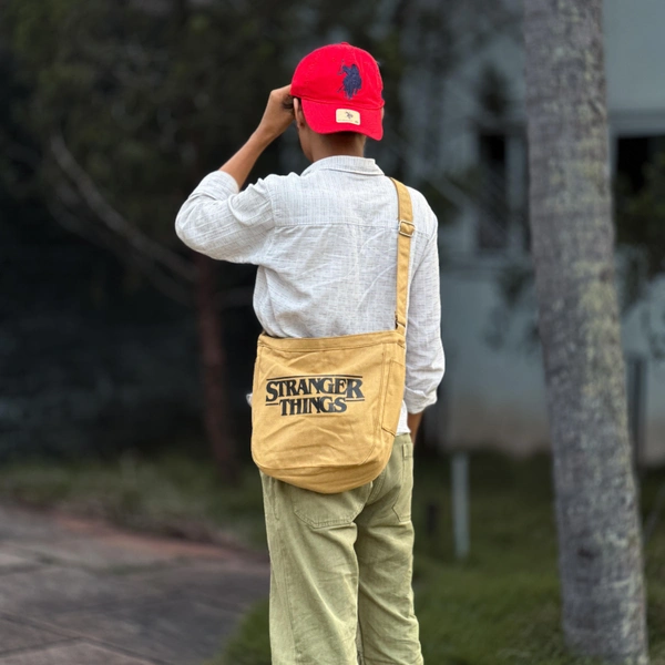 Premium Vintage Arts Bag | Ultra Sporty Messenger Sling Bag For Multipurpose Use - SZBV1