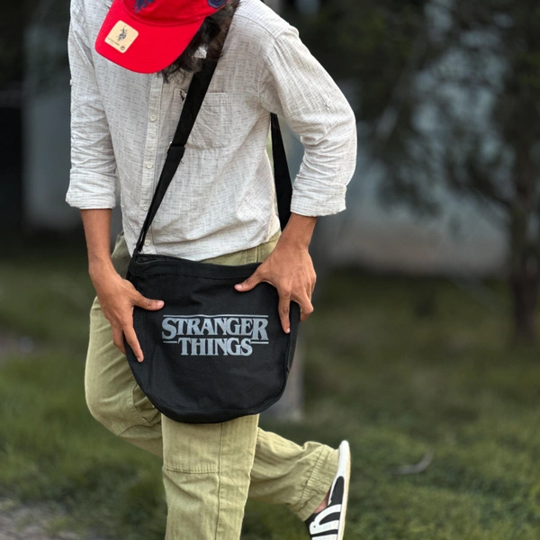 Premium Vintage Arts Bag | Ultra Sporty Messenger Sling Bag For Multipurpose Use - SZBV5