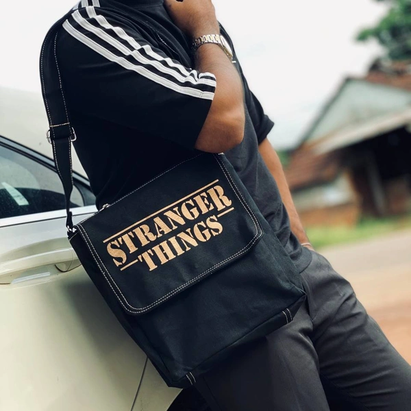 Premium Vintage Arts Bag | Ultra Sporty Messenger Sling Bag For Multipurpose Use - Black