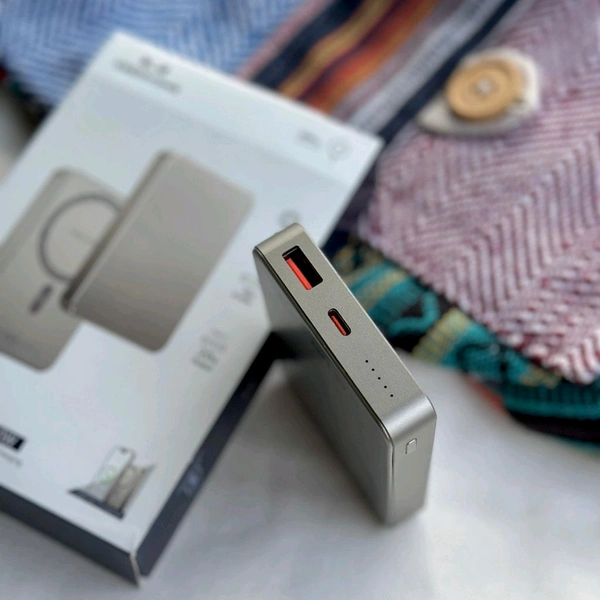 Original KEEPHONE PowerBank LUCCI Magsafe 10000mAh Gunmetal, High End Quality Product - STK1, 1 Month Cybzone Warranty