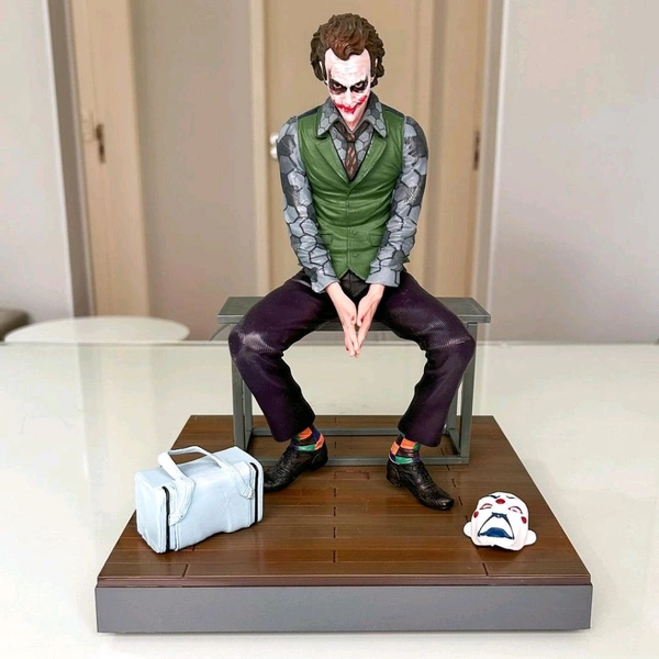 Joker The dark knight Action Figure 
