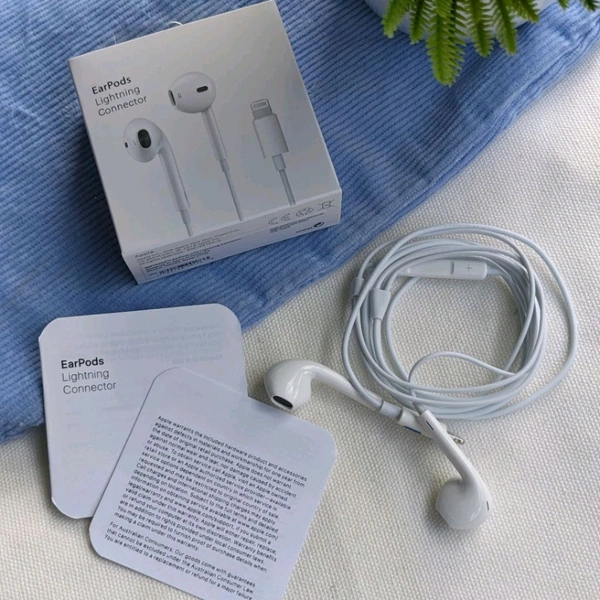 Earphones with Lightning Connector for Calling & Music Wired Gaming Headset (White, On the Ear) - 1 Month Cybzone Warranty