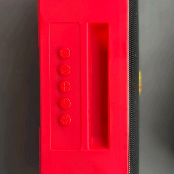 CYOMI 640 High-Quality Party Speaker with Long Battery Life up to 8 Hours 10 W Bluetooth Soundbar - Red