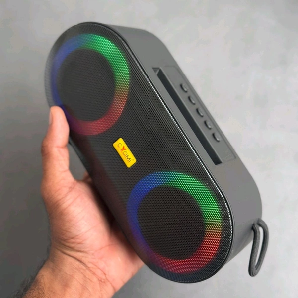 CYOMI 640 High-Quality Party Speaker with Long Battery Life up to 8 Hours 10 W Bluetooth Soundbar - Black