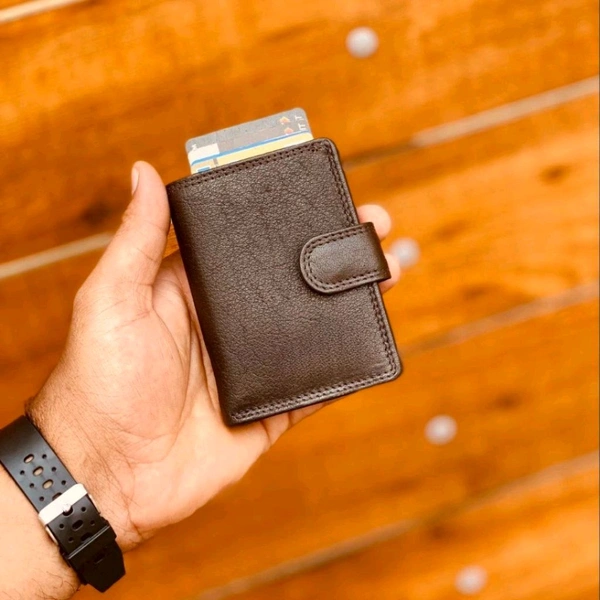 Most Demanded Classic Men's Genuine Card Pop-up High Quality Leather Wallet, Perfect For Gifting