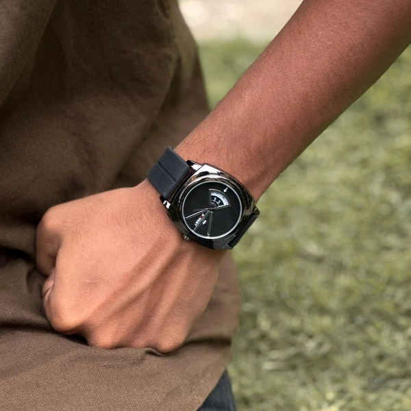 Forest Analog Quartz Movement Watch With High Quality Strap Best finishing Body & Case - SRF1