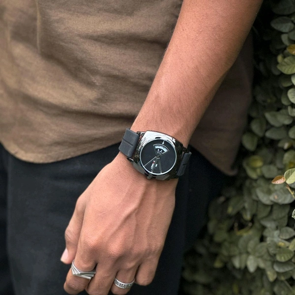 Forest Analog Quartz Movement Watch With High Quality Strap Best finishing Body & Case - SRF1