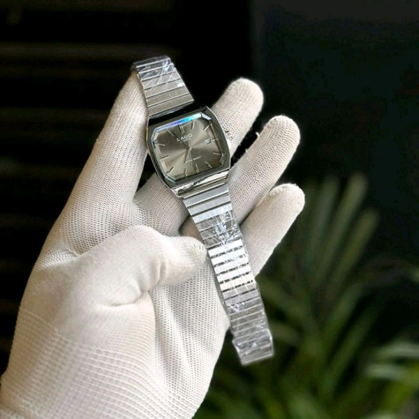 Most Demanded Gasiq Quartz Movement Watch With High Quality Strap Best finishing Body & Case - SRG1