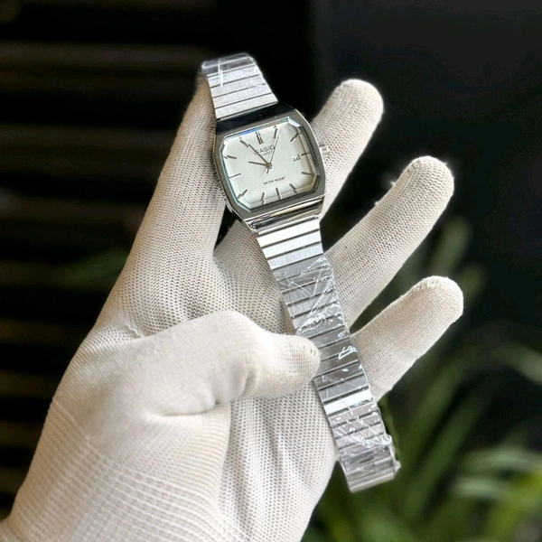 Most Demanded Gasiq Quartz Movement Watch With High Quality Strap Best finishing Body & Case - SRG2