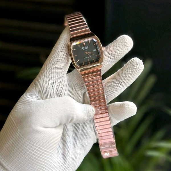 Most Demanded Gasiq Quartz Movement Watch With High Quality Strap Best finishing Body & Case - SRG3