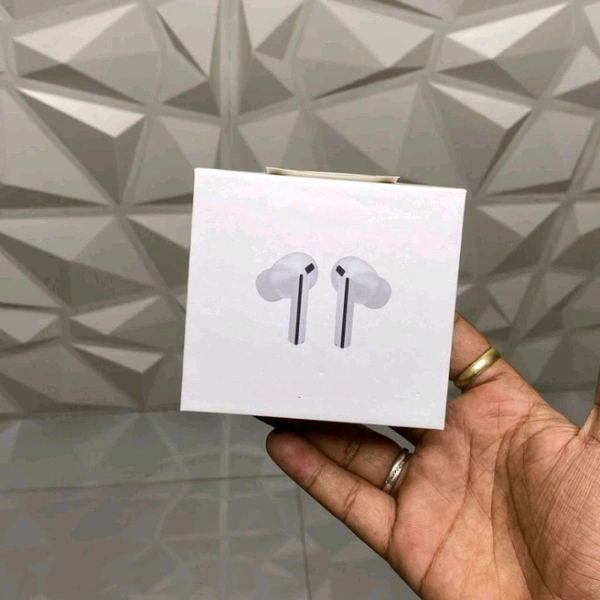 First Time In India! TWS Buds 3 Pro Ultra Heavy Sound Quality With Bass | Original Box Packing - White, 1 Month Cybzone Warranty