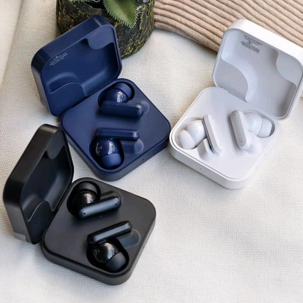 New Wireless Earphone With Call Time Upto 5 Hour | High Sound Quality And Mic Quality - Black, 1 Month Cybzone Warranty