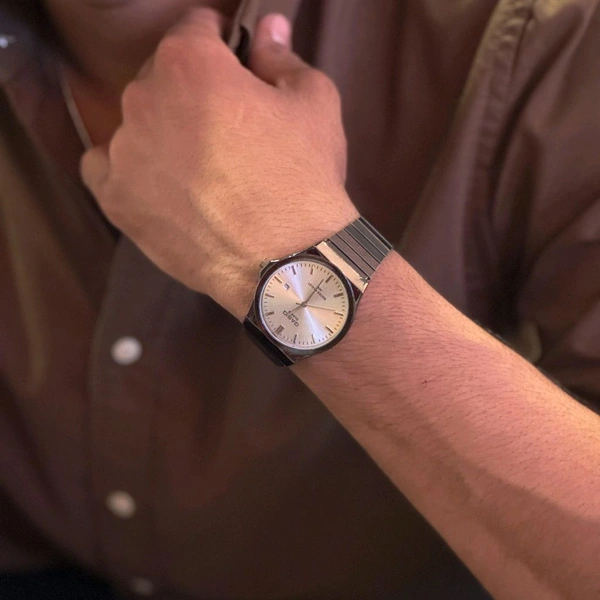 Most Demanded Gasiq Quartz Movement Watch With High Quality Strap Best finishing Body & Case - SRH2