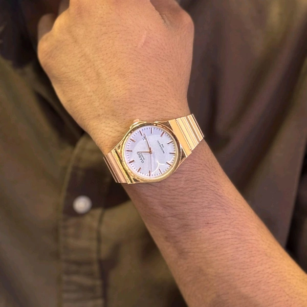 Most Demanded Gasiq Quartz Movement Watch With High Quality Strap Best finishing Body & Case - SRH7