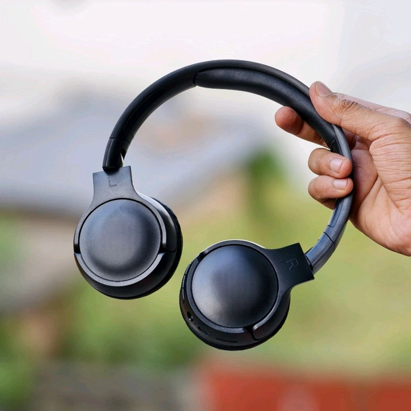 Wireless Earphone Headphones With Microphone Lightweight, For Music Lovers & Professionals - Suitable for Travel, Office & Home, 5-6 Hours Playback Time - 1 Month Cybzone Warranty