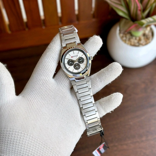 New Budget Fenton Analog Quartz Movement Watch With High Quality Strap Best finishing Body & Case - SRD4