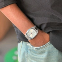 Most Demanded Delton Budget Analog Quartz Movement Watch With High Quality Strap Best finishing Body & Case - SRB5