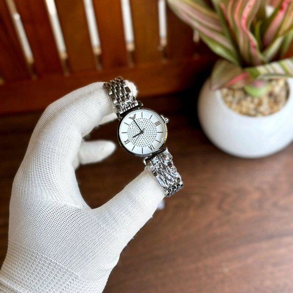 First Time Analog Quartz Movement Watch With High Quality Strap Best finishing Body & Case - SRF1