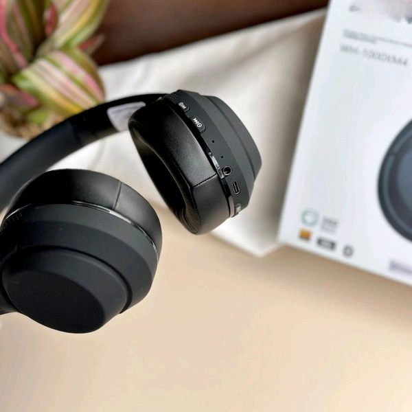 Wireless Headphones With Rich Bass, Clear Calls, True Gaming Earbuds With Microphone, Wireless Headphones For Computers, Wireless Headphones With Microphone, Lightweight Audio Headphones For Home Gaming, Mobile Phones - 1 Month Cybzone Warranty, Black