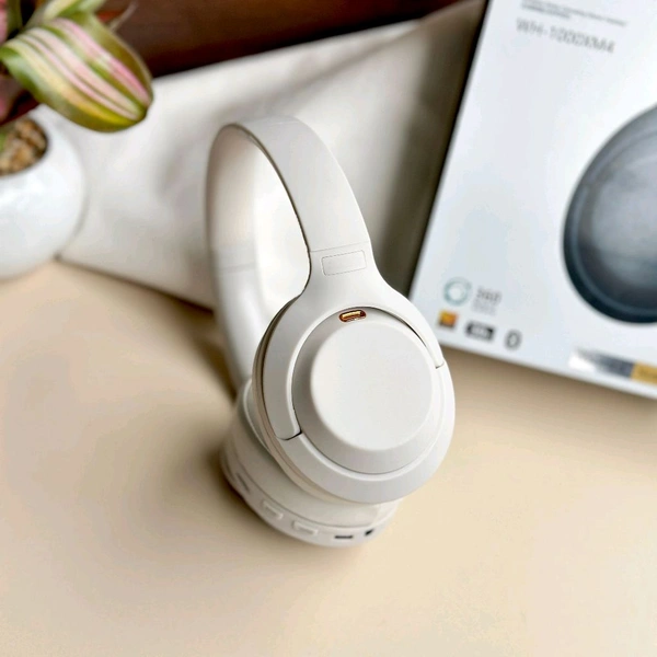 Wireless Headphones With Rich Bass, Clear Calls, True Gaming Earbuds With Microphone, Wireless Headphones For Computers, Wireless Headphones With Microphone, Lightweight Audio Headphones For Home Gaming, Mobile Phones - 1 Month Cybzone Warranty, Smoke White