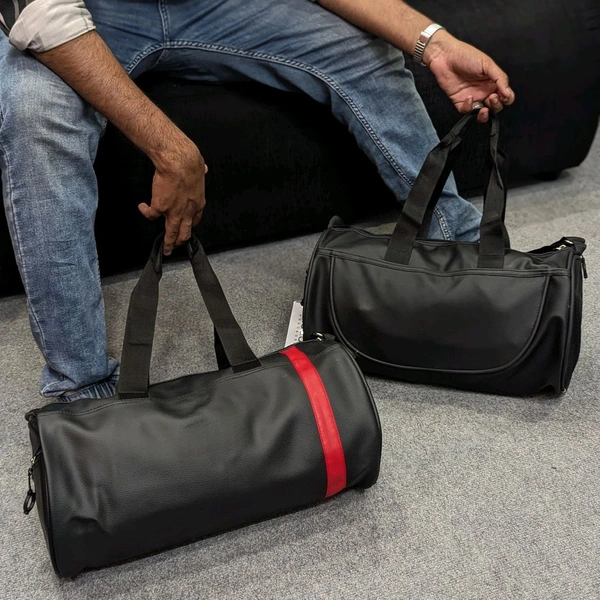 Large Capacity Travel Bag with Dry/Wet Separation - Stylish Faux Leather Crossbody for Sports, Fitness & Commuting - Black And Red