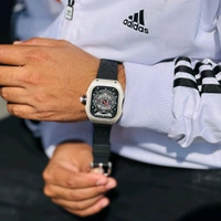 New Fashion High Quality Analog Quartz Movement Watch With High Quality Strap Best finishing Body & Case - SRM1