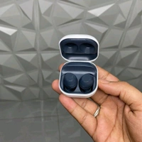 Wireless Earbuds, Wireless 5.0 With Microphone Charging Case, Long Lasting Playback, In Ear High Fidelity Stereo Earphones Suitable For IPhone And Android - Black, 1 Month Cybzone Warranty