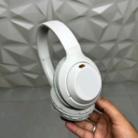 Introducing New Wireless Headphone With Microphone, Retractable & Foldable Wireless Headset, Long Battery Life, Enjoy Music And Hands-Free Calls - White, 1 Month Cybzone Warranty