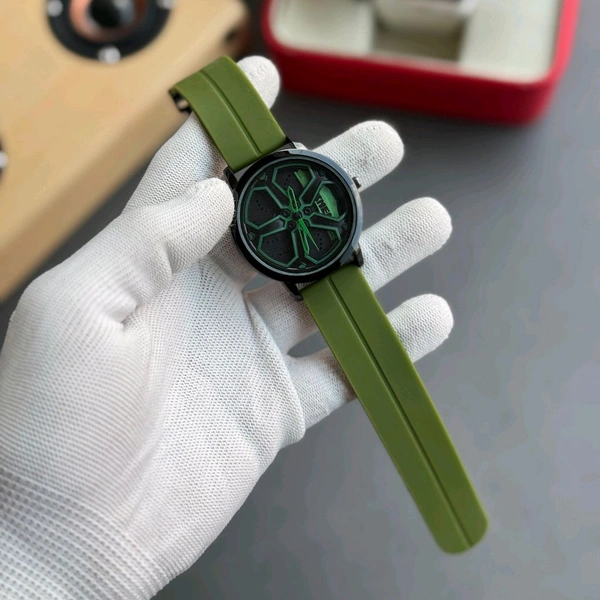Gyro Spinning Car Alloy Rim Wheel Watch | Car Wheel Watch, Mens Wristwatch with Spinning Car Rim Hub Design, Quartz Movement, Gifts for Car Enthusiasts - Green