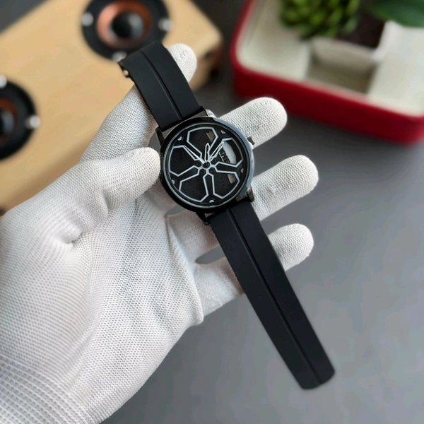 Gyro Spinning Car Alloy Rim Wheel Watch | Car Wheel Watch, Mens Wristwatch with Spinning Car Rim Hub Design, Quartz Movement, Gifts for Car Enthusiasts - White
