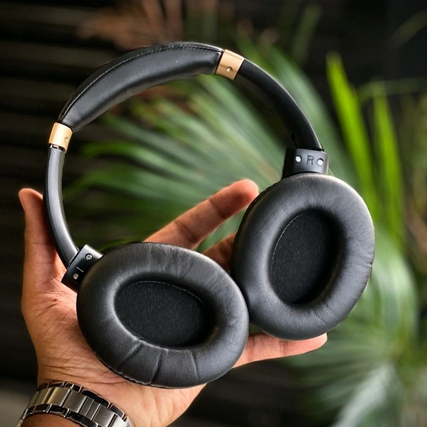 QuietComfort 45 Wireless Headphones – BT Earphone, Over Ear Headphones With Built-in Mic - 6 to 12 Hours Playtime, Foldable Stereo Wireless Headset, Perfect For Everyday Use - Black, 1 Month Cybzone Warranty