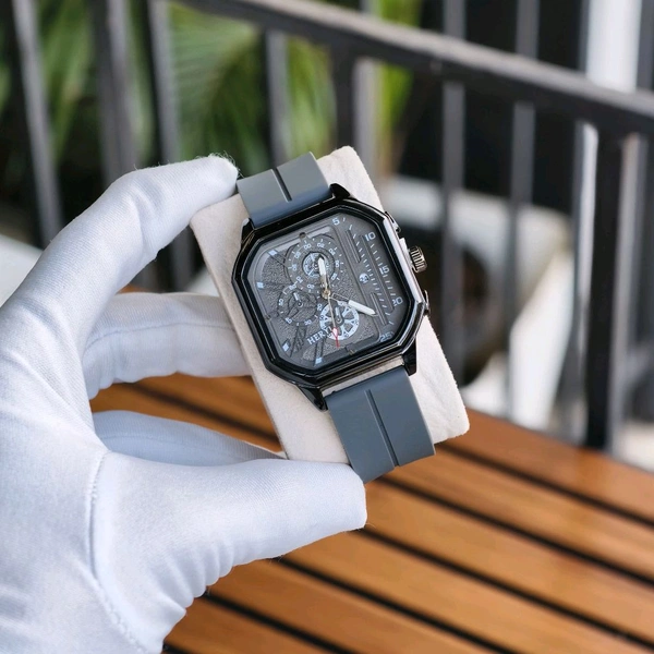 Most Demanded Hery1 Analog Quartz Movement Watch With High Quality Strap Best finishing Body & Case - SRH7