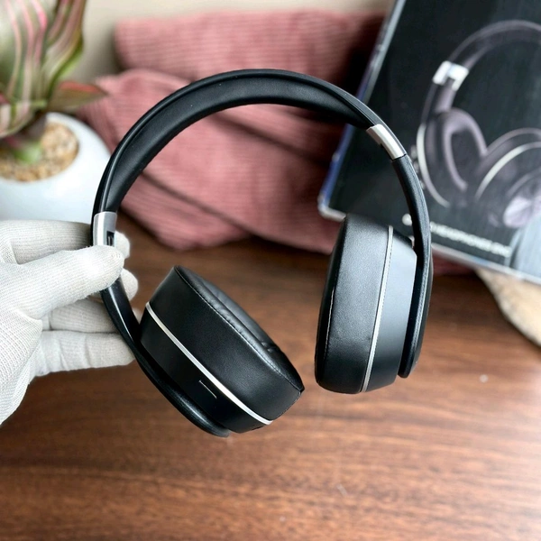 QuietComfort 45 Wireless Headphones – BT Earphone, Over Ear Headphones With Built-in Mic - 6 to 12 Hours Playtime, Foldable Stereo Wireless Headset, Perfect For Everyday Use - 1 Month Cybzone Warranty