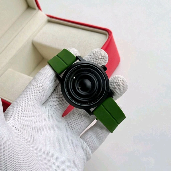 Most Demanded Magnetic Analog Quartz Movement Watch With High Quality Strap Best finishing Body & Case - Green
