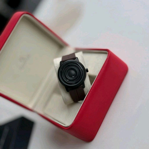 Most Demanded Magnetic Analog Quartz Movement Watch With High Quality Strap Best finishing Body & Case - Brown