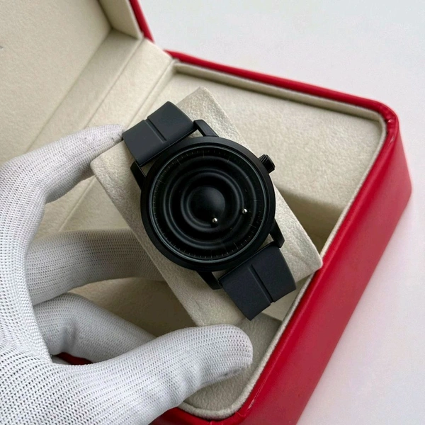 Most Demanded Magnetic Analog Quartz Movement Watch With High Quality Strap Best finishing Body & Case - Gray
