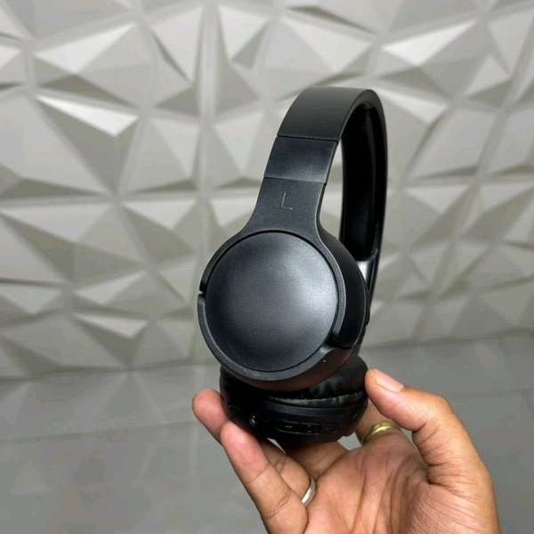 Wireless Earphone Headphones With Microphone Lightweight, For Music Lovers & Professionals - Suitable for Travel, Office & Home, 5-6 Hours Playback Time, High Quality Model - Black, 1 Month Cybzone Warranty
