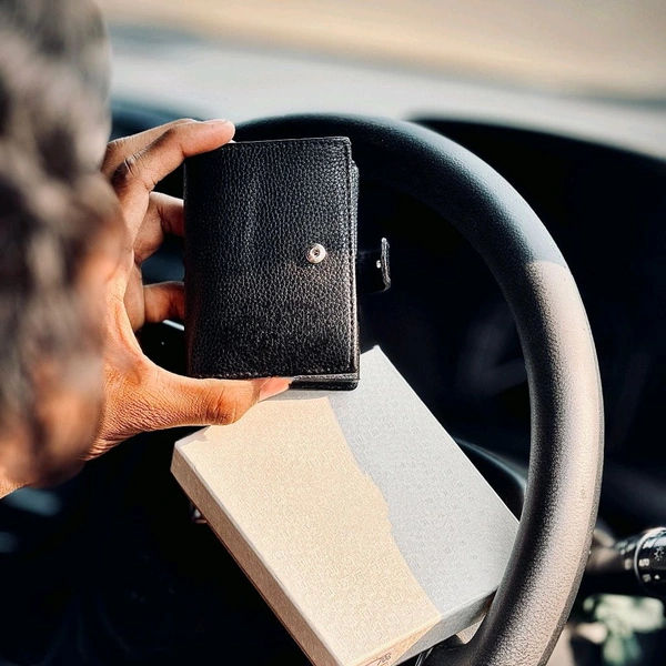 New High Quality Leather Pop-up Wallet With Brand Name Box Packing | Best Quality Collection - Black