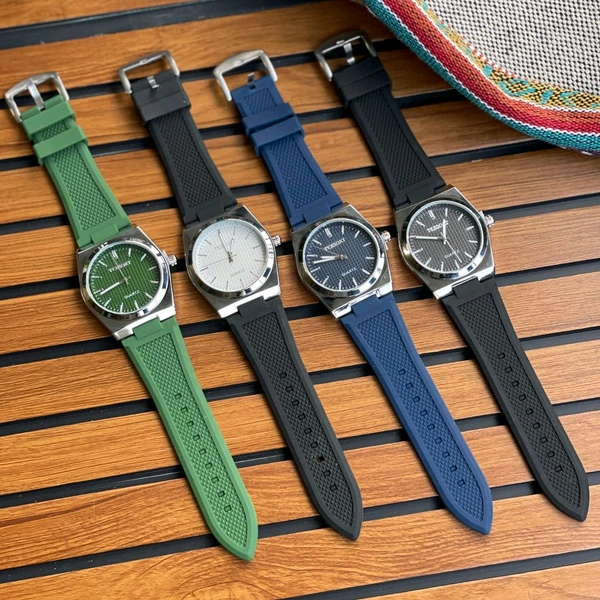 Teesort Analog Unique Quartz Movement Collection With High Quality Strap Best finishing Body & Case  (Pack Of 1) - Full Black