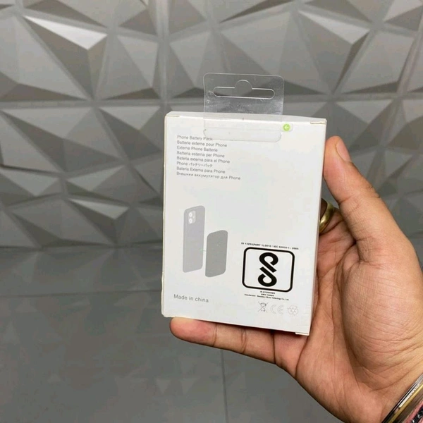 Magnetic Wireless Charger, 5000mAh Fast Charging Power Bank, Charging Animation, It Is Compatible With IPhone 16, 15, 14, 13, 12 Series Smartphones And Android Phones - 1 Month Cybzone Warranty