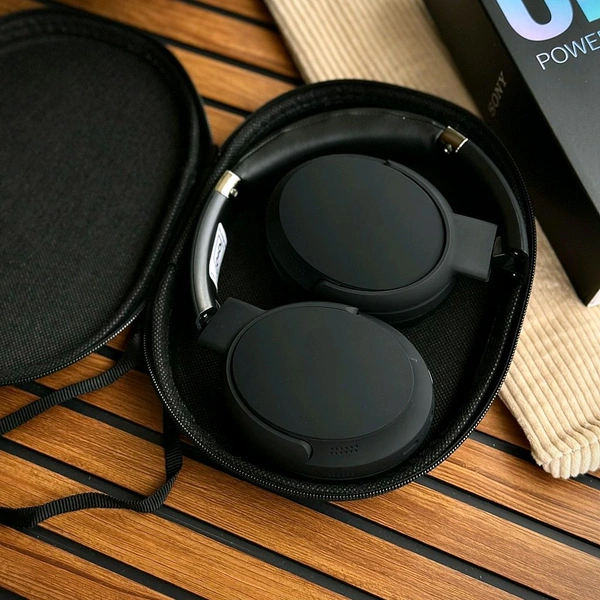 New Wireless Headphones – BT Earphone, Over Ear Headphones With Built-in Mic - Upto 8 Hours Playtime, Heavy Sound And Bass Quality, Perfect For Everyday Use - 1 Month Cybzone Warranty