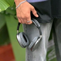 Headphones Max – Master Quality with Popup Window, Best Audio Quality With Travel Case  - Black