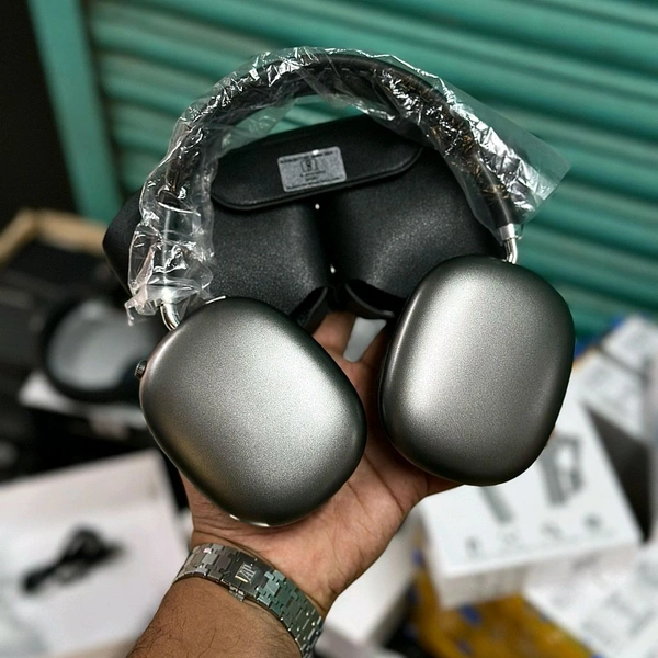 Headphones Max – Master Quality with Popup Window, Best Audio Quality With Travel Case  - Black