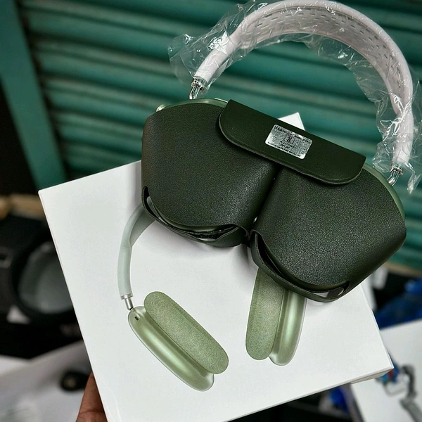 Headphones Max – Master Quality with Popup Window, Best Audio Quality With Travel Case  - Green