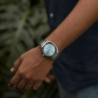 Sabr Original Quartz Movement Watch with Arabic Numerals, Suitable As a Gift for Business Meetings, Valentine'S Day, Or Birthdays. - SRB3