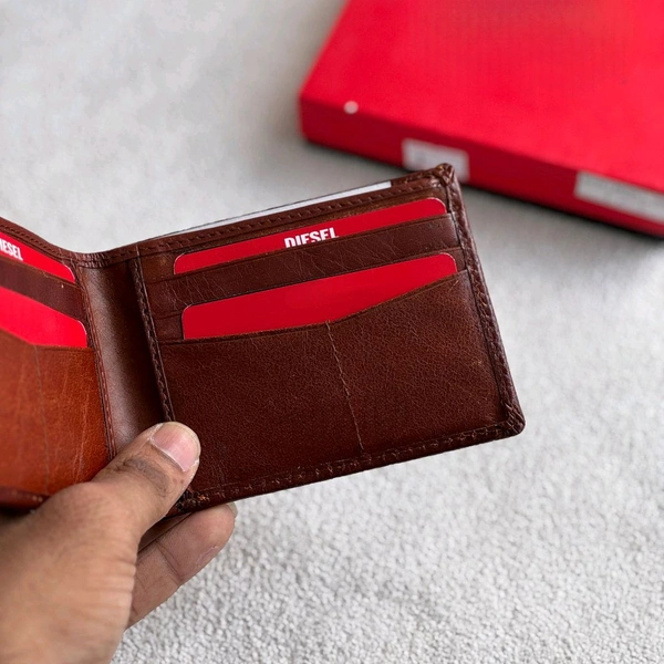 Classic Men's Genuine Leather Wallet With Card Holder, Perfect For Personal Use And Gifting
