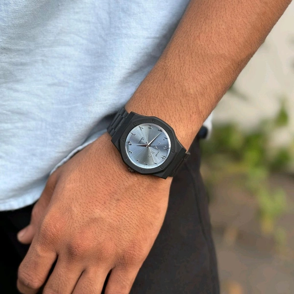 Sabr Original Quartz Movement Watch with Arabic Numerals, Suitable As a Gift for Business Meetings, Valentine'S Day, Or Birthdays. - SRB4
